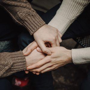 Average Hand Size Charts for Men, Women and Children - Size-Charts.com